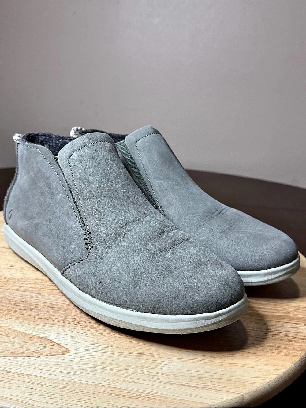 Olukai women’s Hawai’iloa manu hope sneaker boots